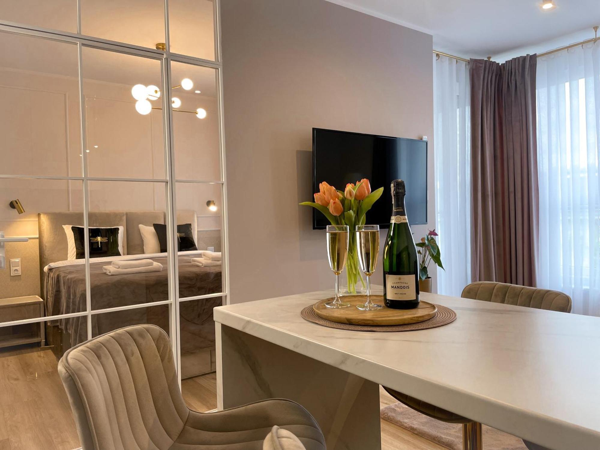 Urban Apartments Luxury Opolska 10 No 29, Free Garage, Self Check-In 卡托维兹 外观 照片